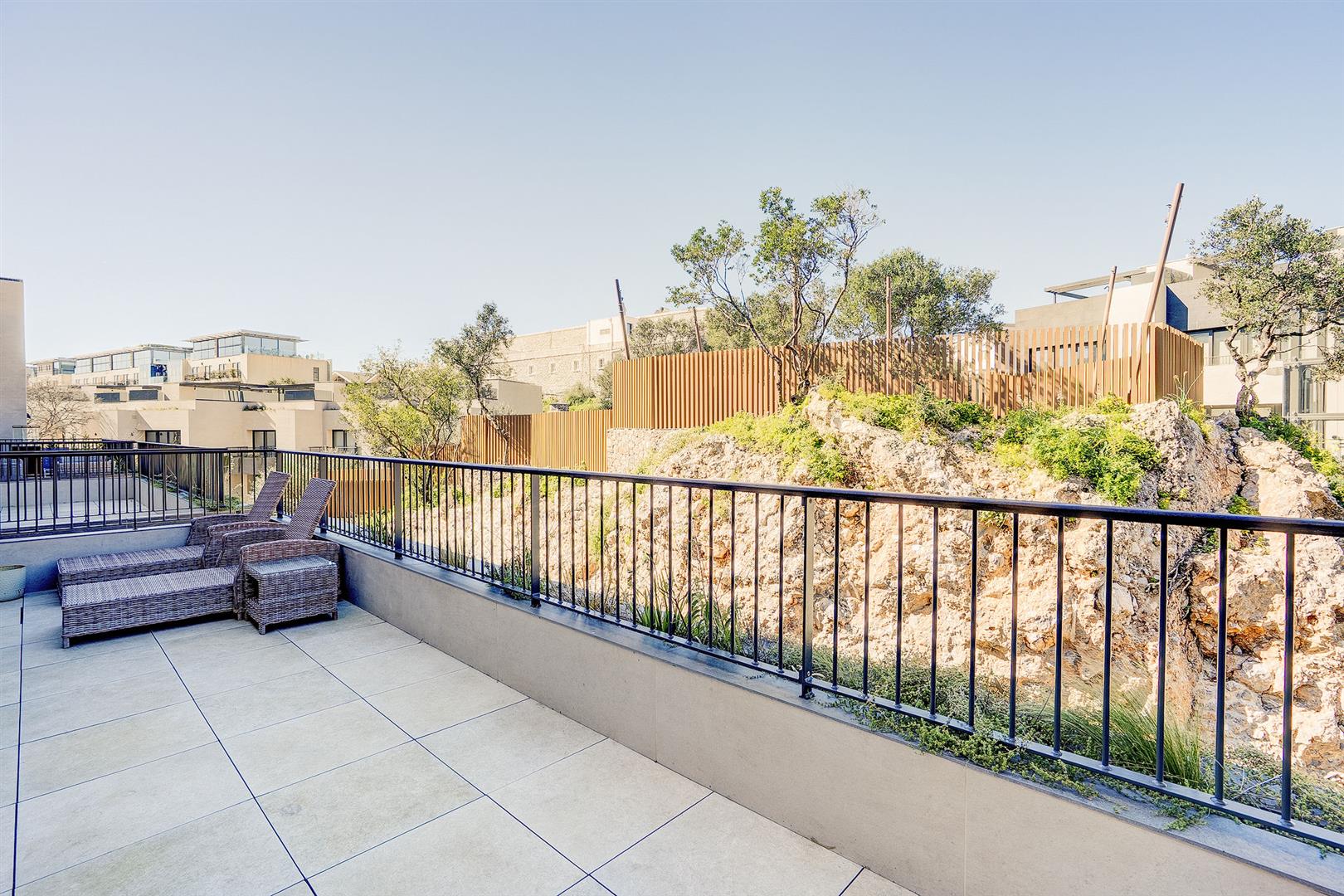 Image of House - 4 Bedrooms - 3 Bathrooms for Sale in North Gorge-Gibraltar, Image 6